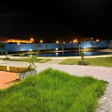 Elegant Appartement Avec Un Acces Piscine Jardin Parking Sous-Sol Et Wifi Haut Debit Fibre Optique Tangier Exterior photo